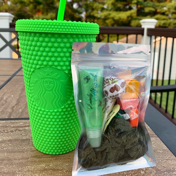 Starbucks Halloween Neon Green Studded hearts💚